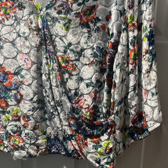 Anthropologie Maeve Umi Wrap Top size Small - Picture 4 of 8